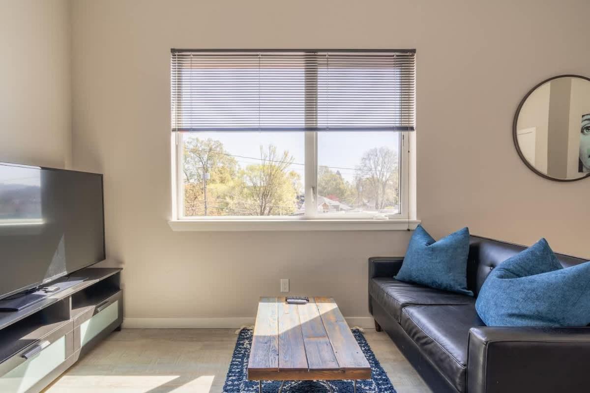 Sunny Studio Apartment - Food Carts, Coffee & Bars Portland Exterior foto
